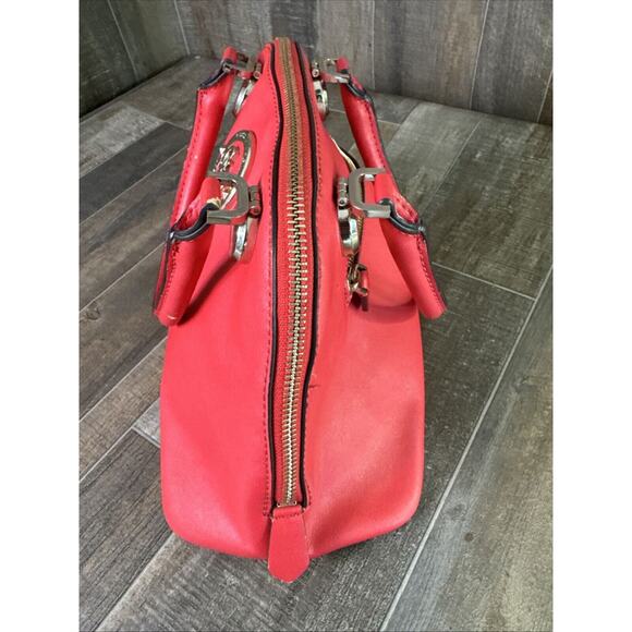 Guess Medium handbag red dome shaped zippered closure satchel - Picture 4 of 16